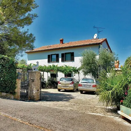 Mugeba 12 * Poreč